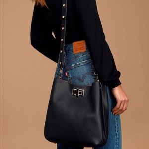 Black bucket bag crossbody